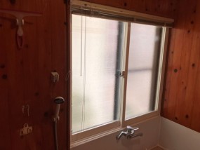 【内窓DIY】宮崎県「浴室は結露が酷くて常に濡れている状況がだいぶ改善しました」H様邸内窓