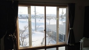 秋田県湯沢市 「真っ白な雪景色に内窓」　S様邸内窓