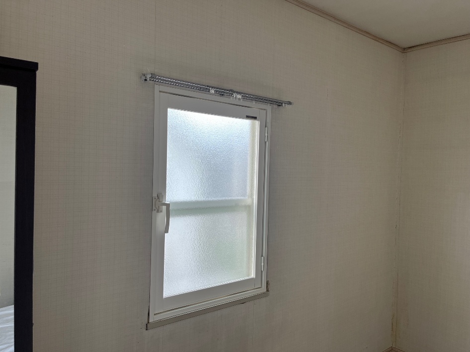 プラマードU　内開き窓　施工後