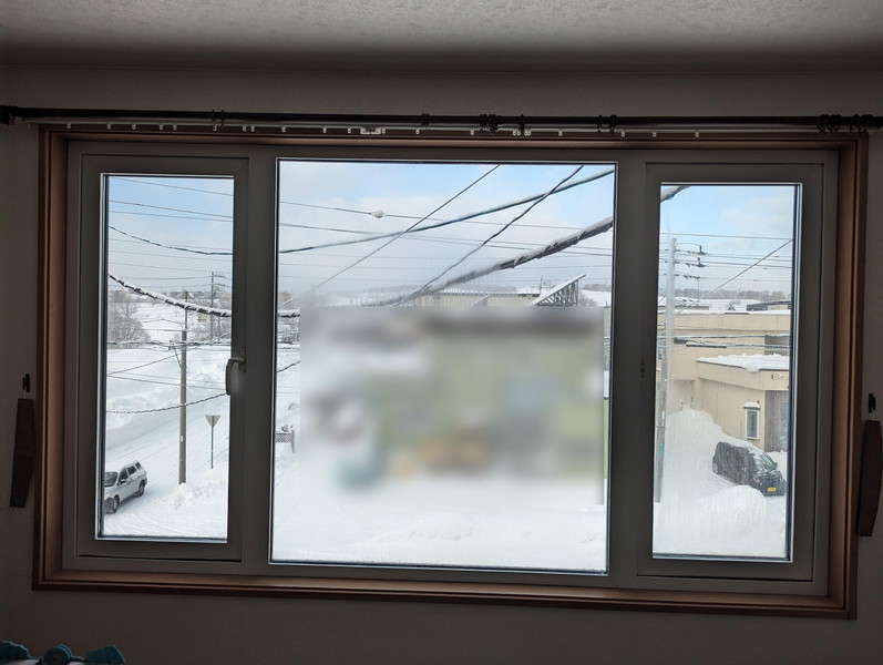 内窓プラマードU　引違い窓3枚建　施工前　北海道